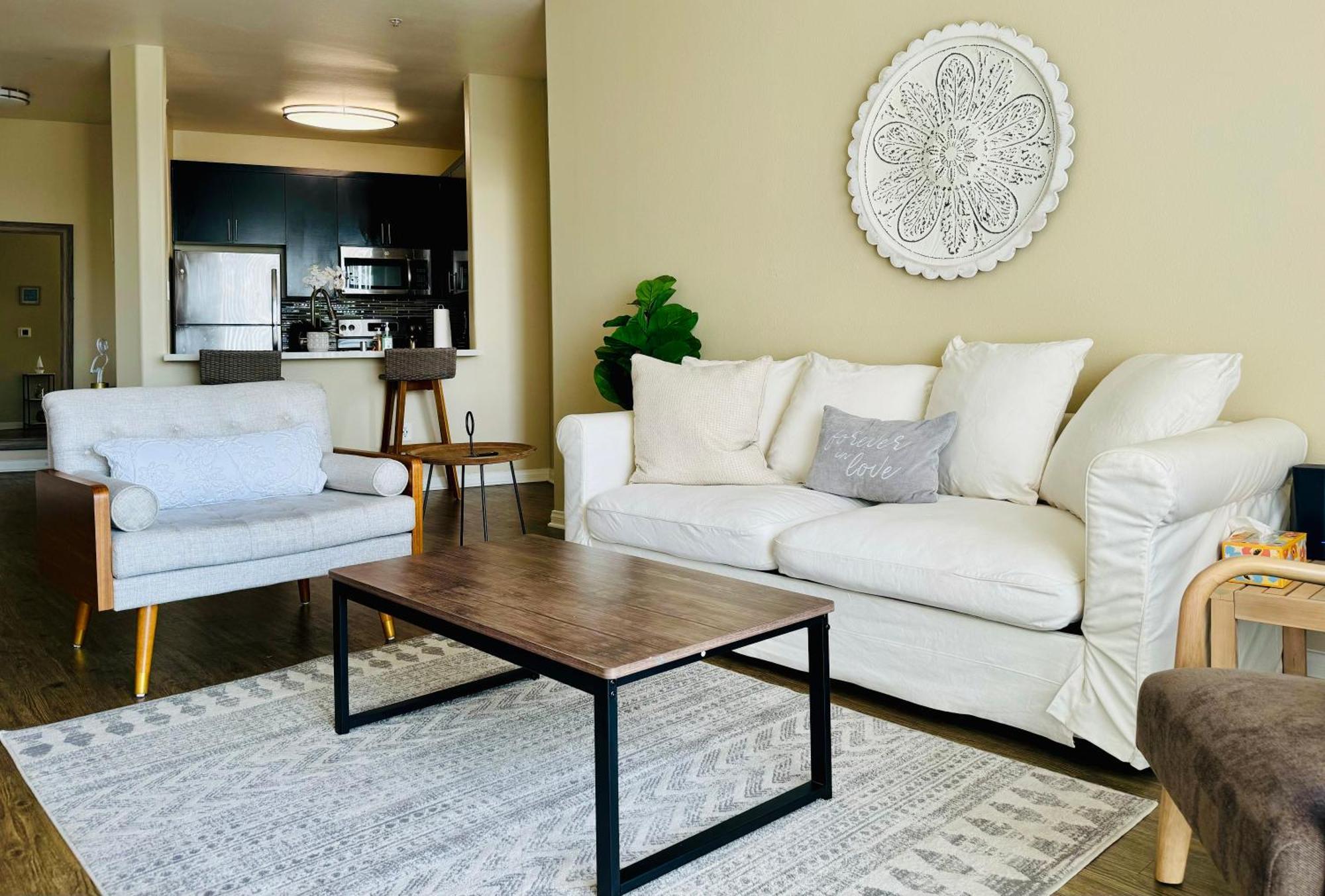 Oasis 2 Bedroom Minutes To The Marina Apartment Los Angeles